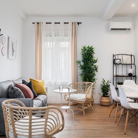 Mino Suite Apartment Севилья Экстерьер фото