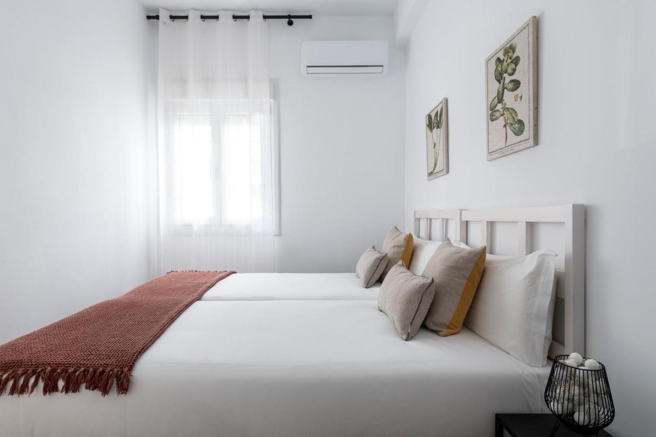 Mino Suite Apartment Севилья Экстерьер фото