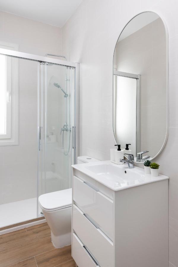 Mino Suite Apartment Севилья Экстерьер фото